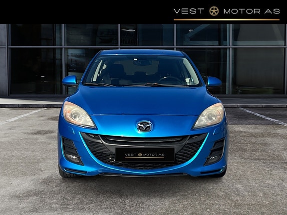 Mazda 3 2 of 23