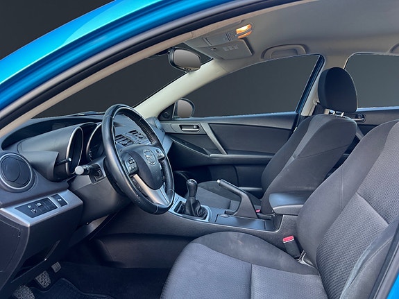 Mazda 3 10 of 23