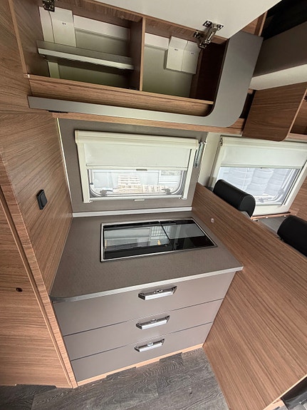 Weinsberg CaraSuite 650MF 6 of 16