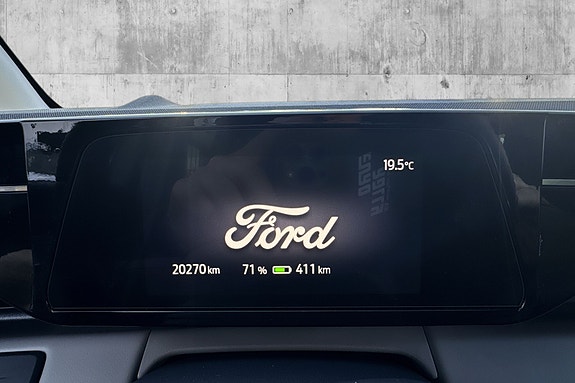 Ford Explorer 21 of 28