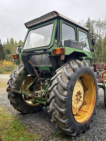John Deere 2130 6 of 8