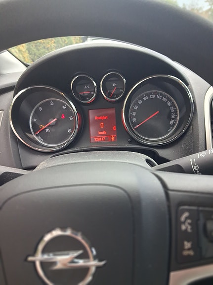 Opel Astra 6 of 9