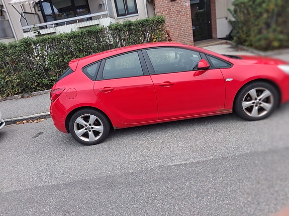 Opel Astra 3 of 9