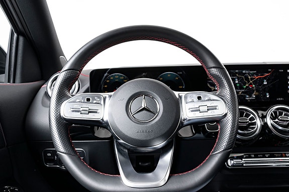 Mercedes-Benz EQA300 10 of 18