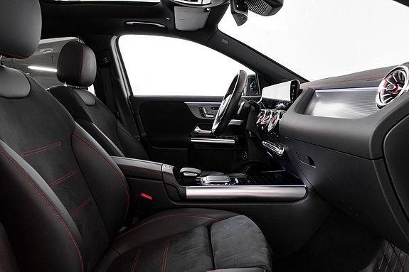 Mercedes-Benz EQA300 18 of 18
