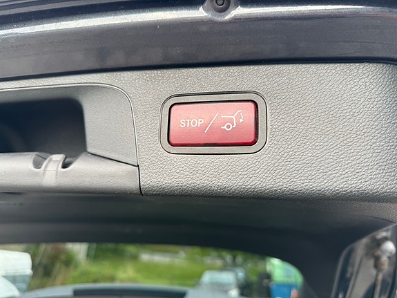 Mercedes-Benz GLC220 d 26 of 30
