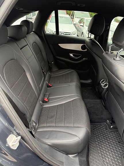 Mercedes-Benz GLC220 d 17 of 30