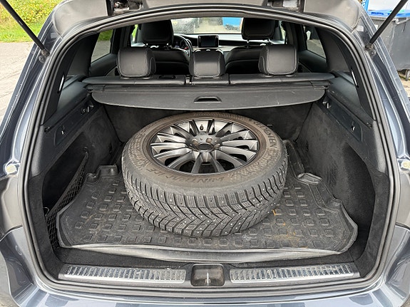 Mercedes-Benz GLC220 d 24 of 30