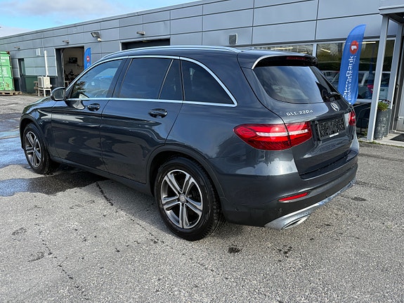 Mercedes-Benz GLC220 d 10 of 30