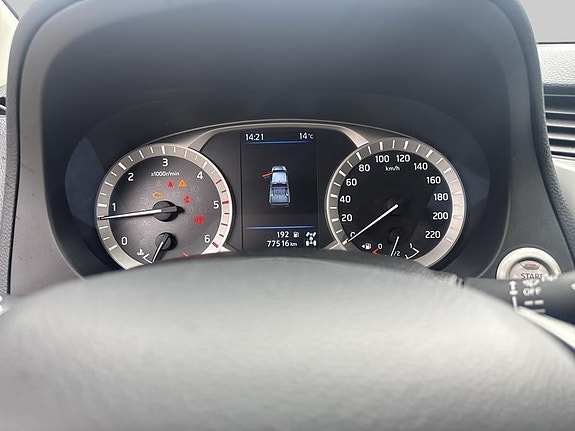 Nissan Navara 9 of 11