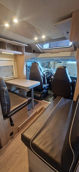 Weinsberg CaraSuite 650MF 3 of 20