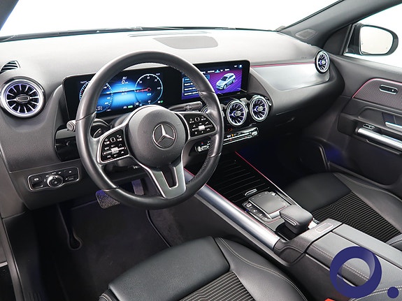 Mercedes-Benz EQA300 13 of 30