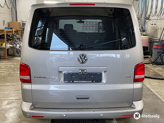 Volkswagen Caravelle 6 of 10