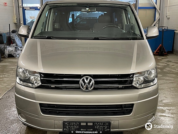Volkswagen Caravelle 2 of 10