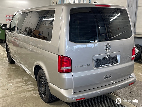 Volkswagen Caravelle 7 of 10