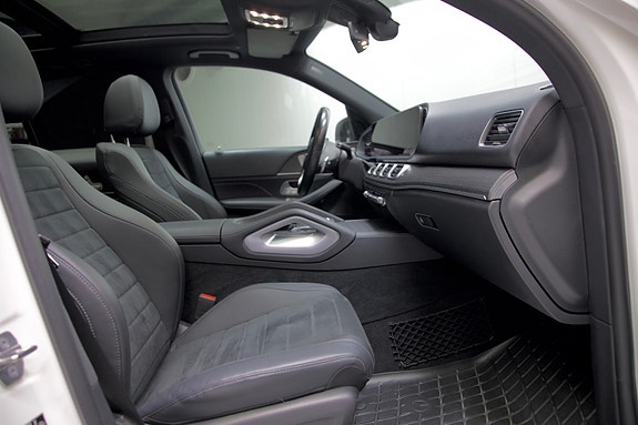 Mercedes-Benz GLE350 de 2 of 25