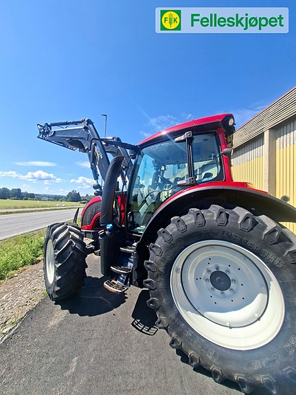 Valtra N154E 6 of 9
