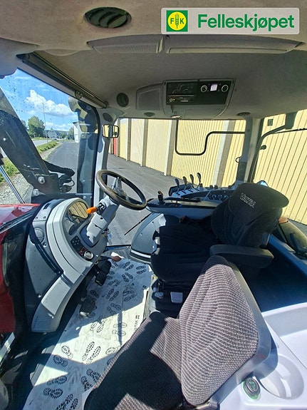 Valtra N154E 4 of 9