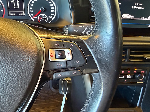 Volkswagen Polo 16 of 30