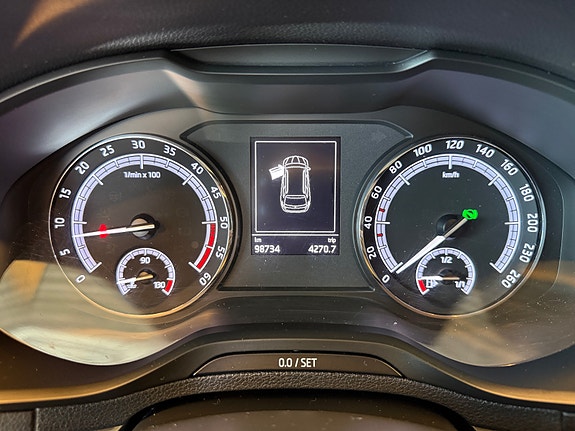 Skoda Karoq 18 of 26