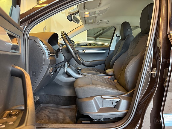 Skoda Karoq 8 of 26
