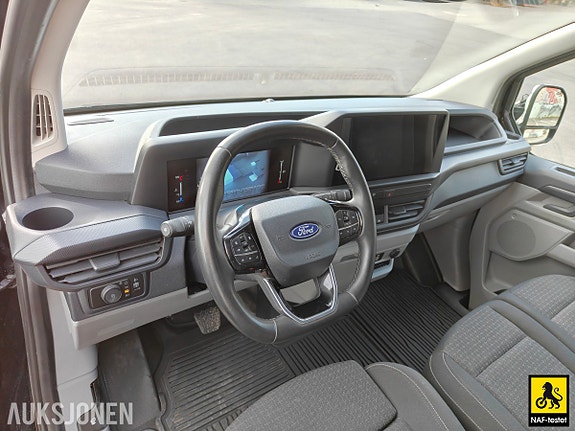 Ford Transit Custom 10 of 30