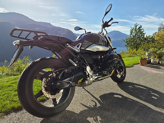 BMW R nineT Pure 4 of 8