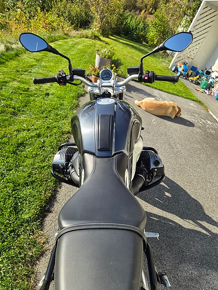 BMW R nineT Pure 6 of 8