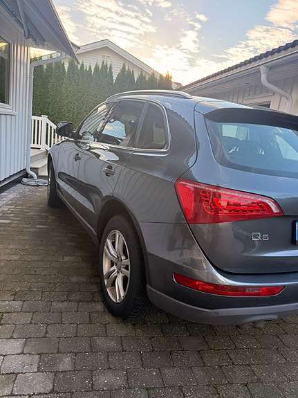 Audi Q5 4 of 17