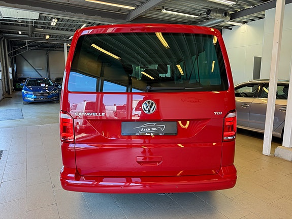 Volkswagen Caravelle 6 of 30