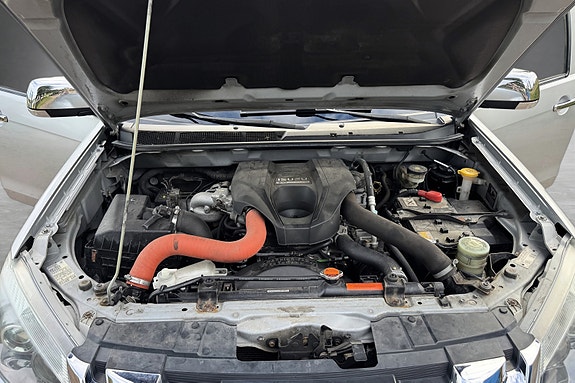 Isuzu D-max 24 of 27