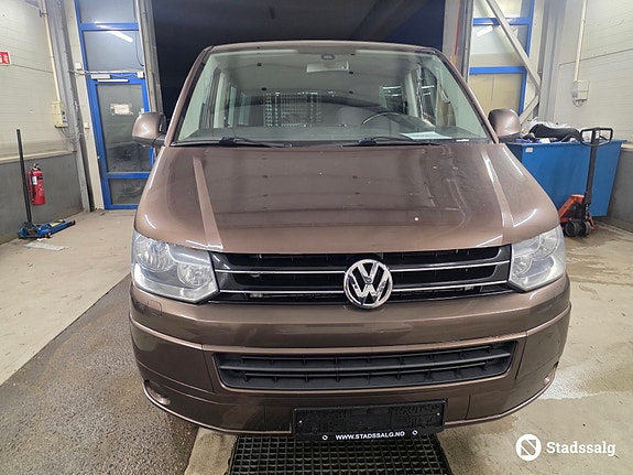 Volkswagen Caravelle 2 of 10