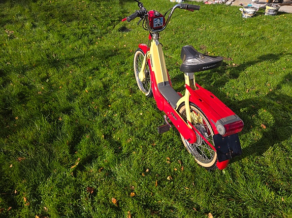 Vespa Ciao 2 of 4