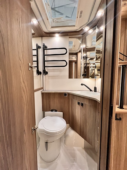 KABE AMETIST 560 GLE KS 24 of 30