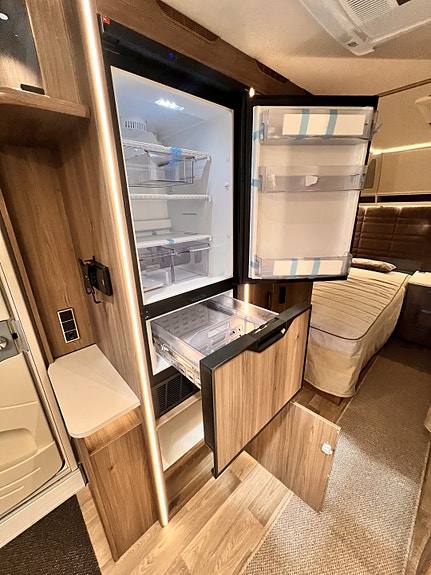 KABE AMETIST 560 GLE KS 21 of 30