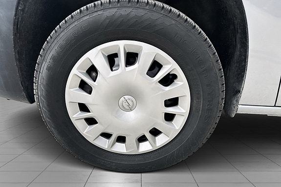 Opel Combo 8 of 20