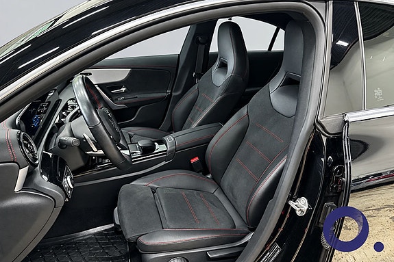 Mercedes-Benz CLA250 e 13 of 22