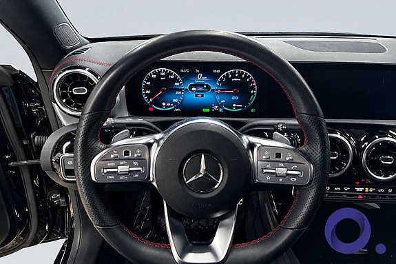 Mercedes-Benz CLA250 e 15 of 22