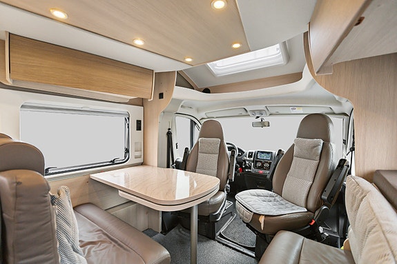 Bürstner BT7262 55 Edition | Truma | Stekeovn | Senkeseng | 3850kg | Gulvvarme | 2 of 30