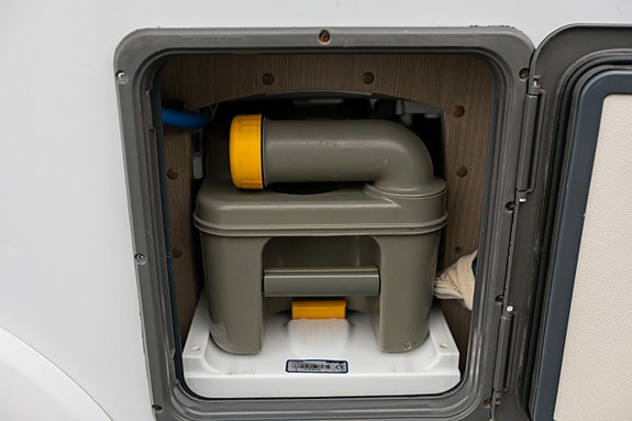 Bürstner BT7262 55 Edition | Truma | Stekeovn | Senkeseng | 3850kg | Gulvvarme | 22 of 30