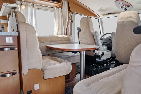 Hymer MOBIL B 554 | Alde | Solceller | Stekeovn | 3 of 30
