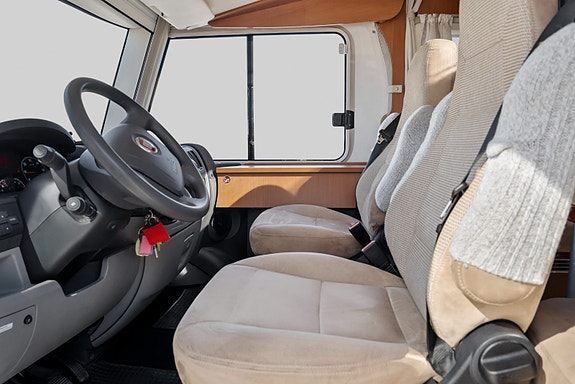 Hymer MOBIL B 554 | Alde | Solceller | Stekeovn | 28 of 30
