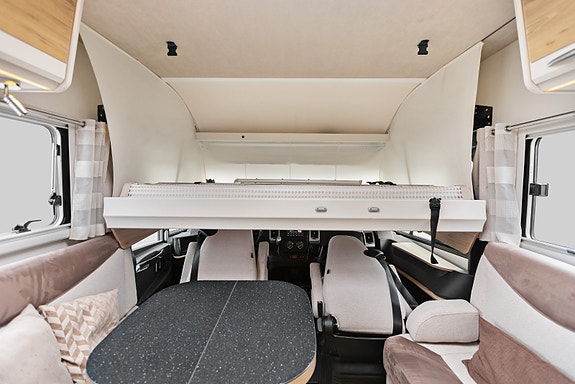 Pilote G740GJ Emotion | Alde | Solceller | Litium | Inverter | DC/DC | 8 of 30