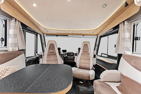 Pilote G740GJ Emotion | Alde | Solceller | Litium | Inverter | DC/DC | 3 of 30