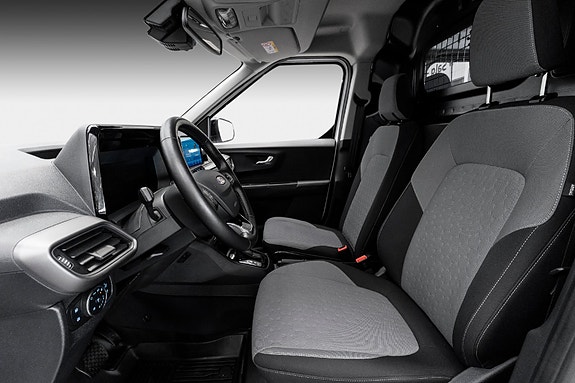 Ford Transit Courier 22 of 25