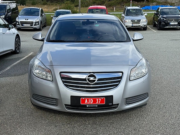 Opel Insignia 2 of 15