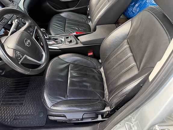 Opel Insignia 11 of 15