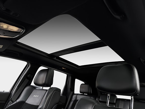 Jeep Grand Cherokee 16 of 27
