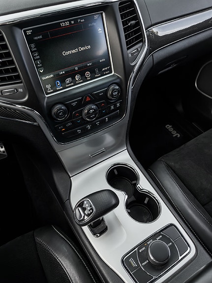 Jeep Grand Cherokee 12 of 27