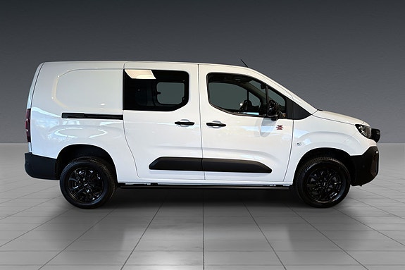 Opel Combo 9 of 30